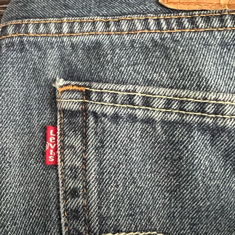 Levi’s 505 jeans size W 35 L 32‎